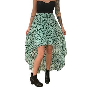 2 for $30 ⭐️Beautiful Eclipse high low dress. Small